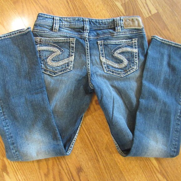 Silver Aiko Boot Cut Dark Wash Denim Jeans 31x33 - Picture 1 of 7